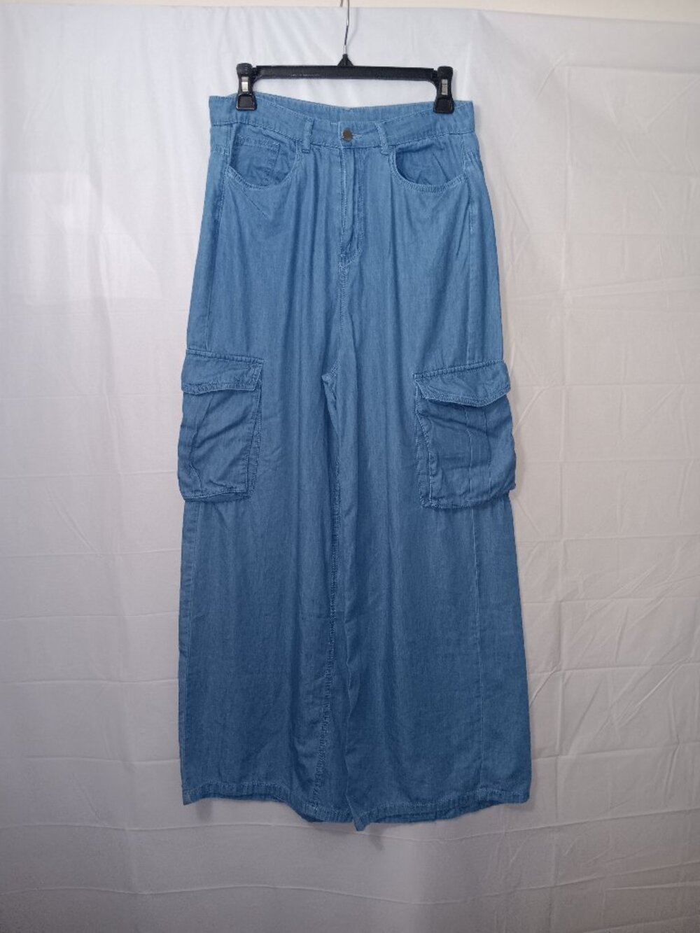 L.O.V. CARGO POCKETS FLARED/ WIDE LEG LIGHTWEIGHT DENIM PANTS